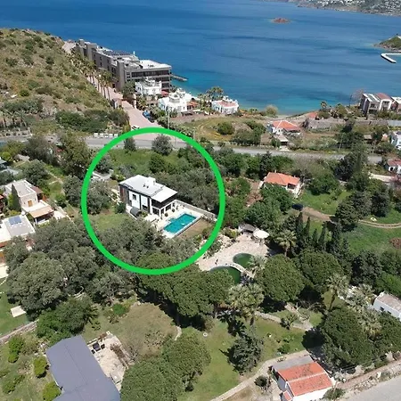 Sea View In Upscale Yalikavak Villa *