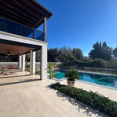 Sea View In Upscale Yalikavak Bodrum