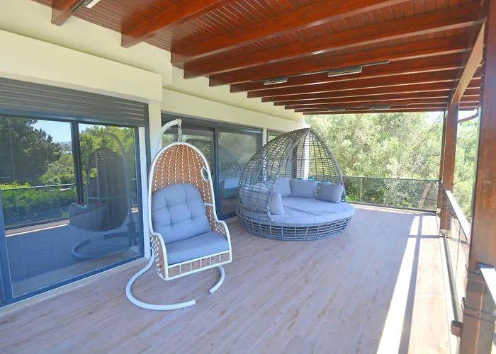 Sea View In Upscale Yalikavak