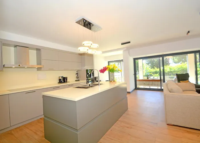 Vila Sea View In Upscale Yalikavak *