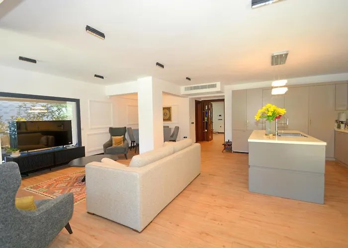 Sea View In Upscale Yalikavak *